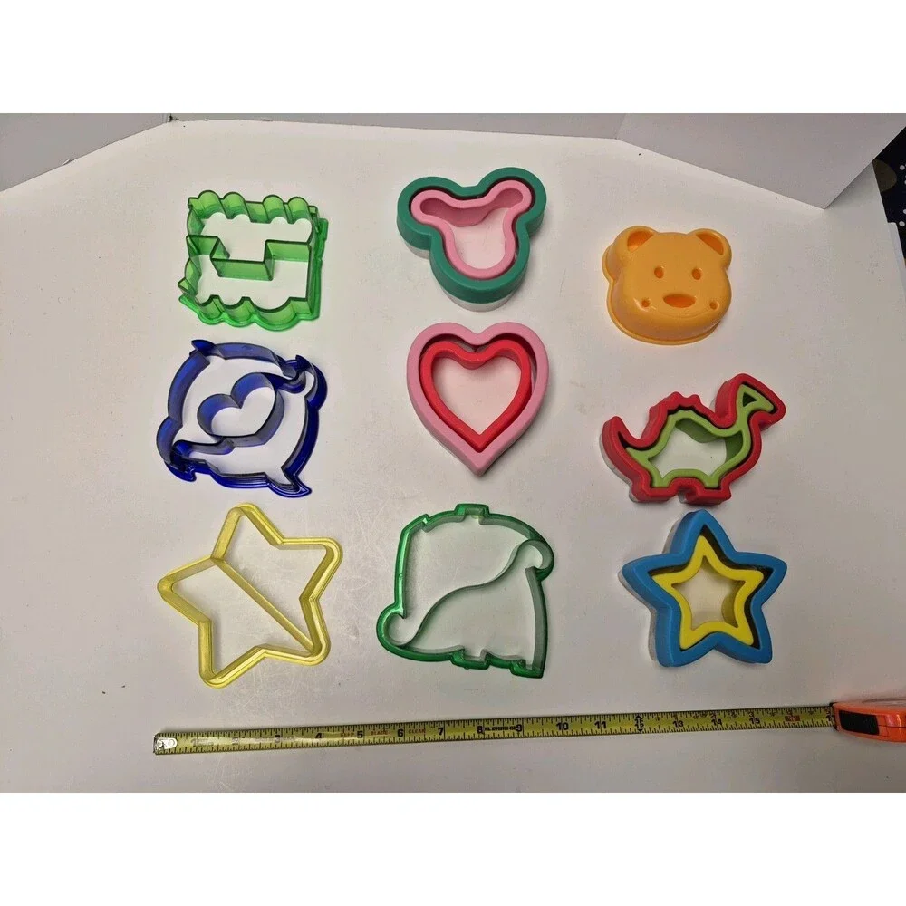 Plastic & Metal Sandwich Cutters/Seal sandwich Kids Lunch